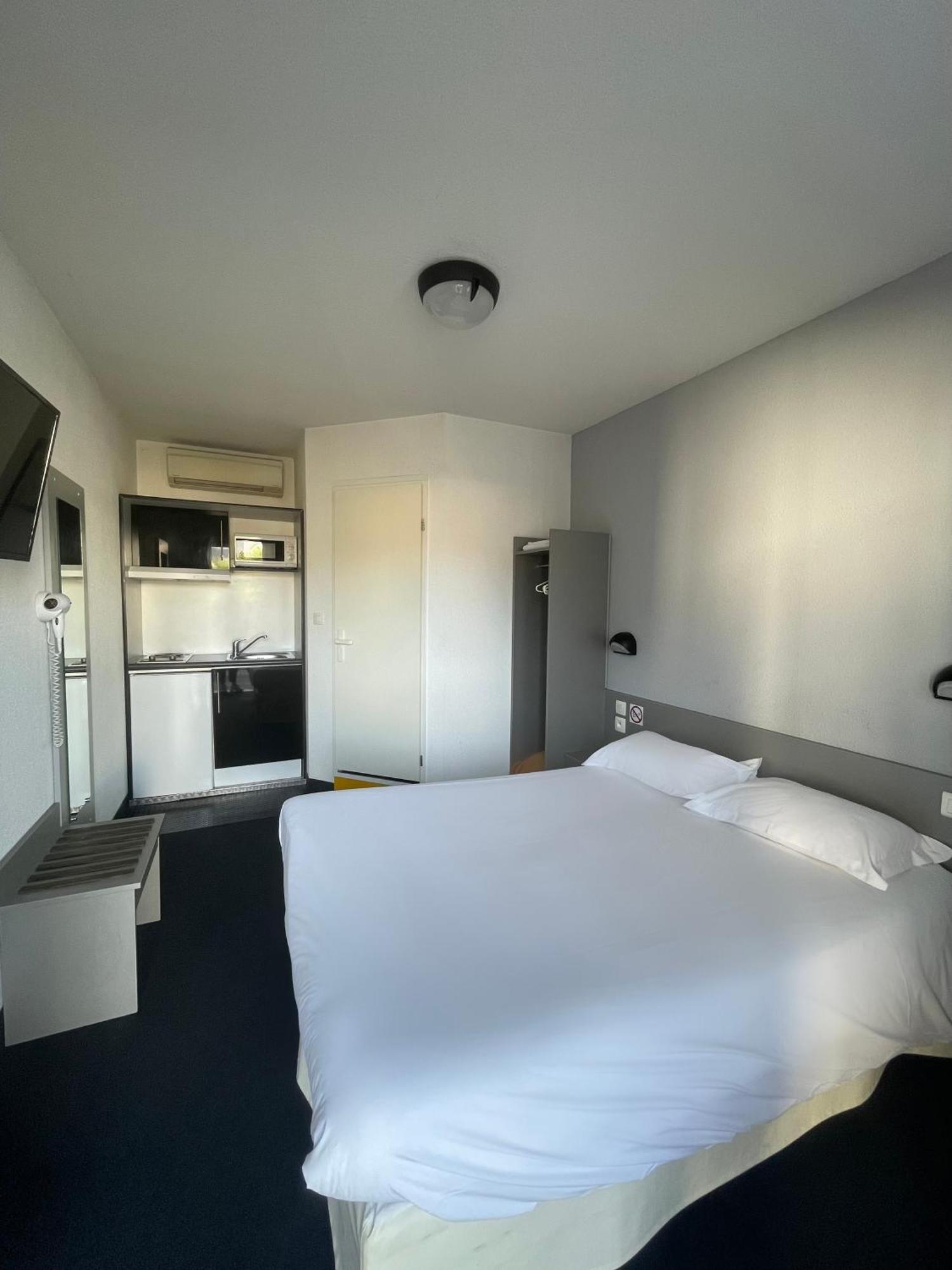 Brit Hotel Марвежоль Номер фото