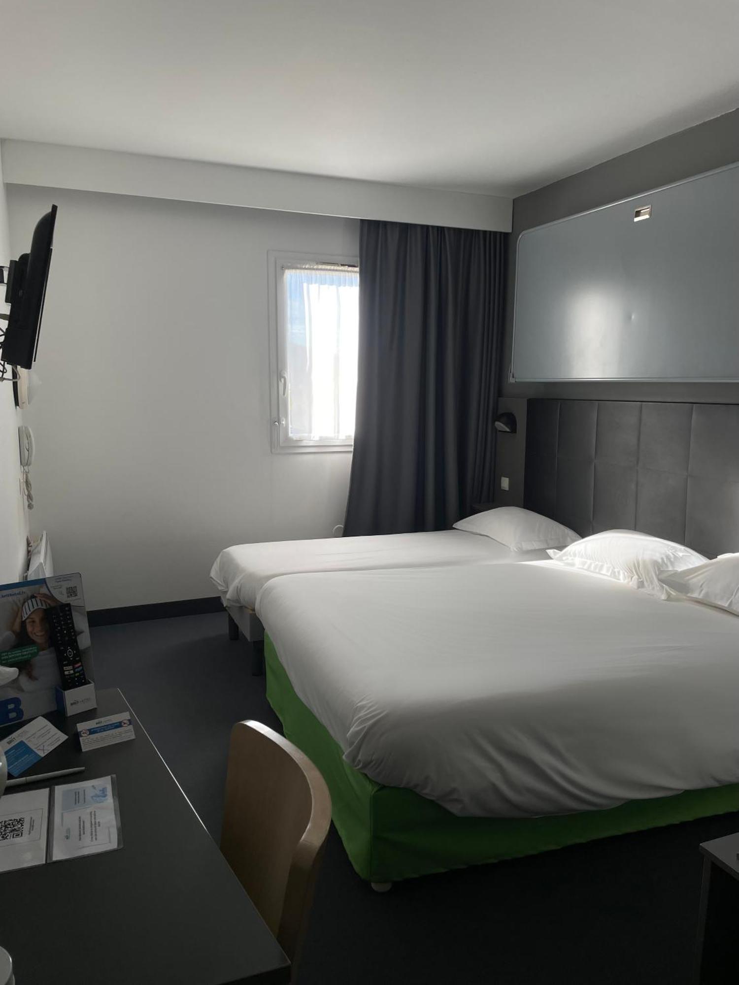 Brit Hotel Марвежоль Номер фото